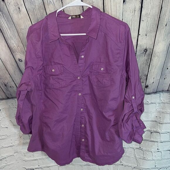 Old Navy blouse   - Picture 1 of 3